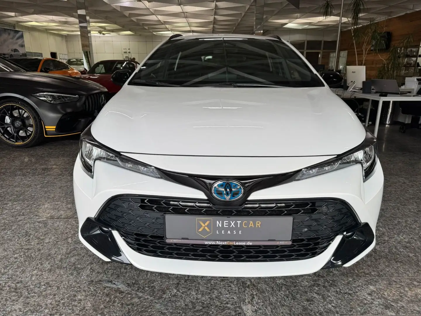 Toyota Corolla 1,8 Hybrid Black & White Touring Sports Blanc - 2
