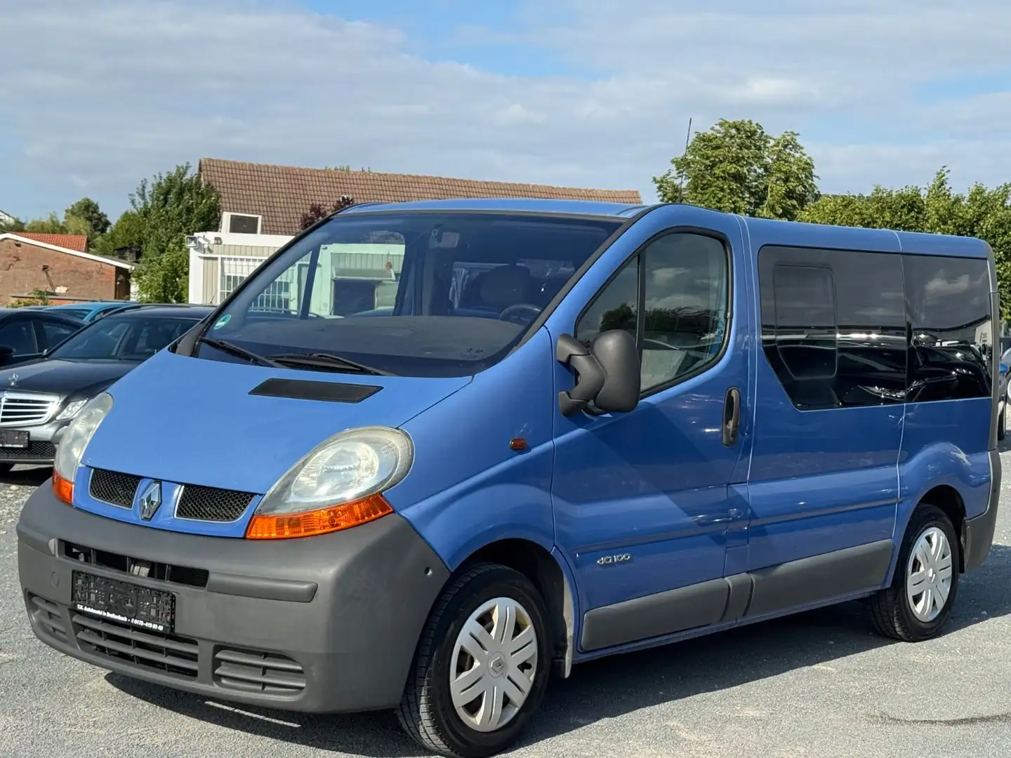 Renault Trafic Combi L1H1 2,7t  verglast/8 SITZER Azul - 2