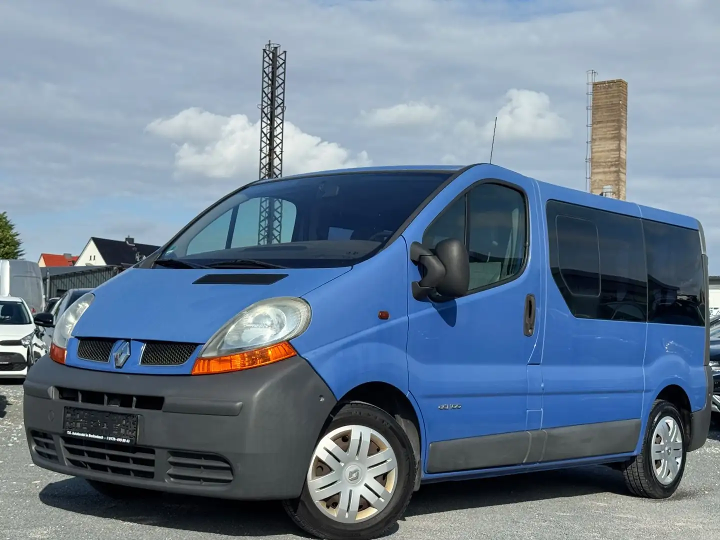 Renault Trafic Combi L1H1 2,7t  verglast/8 SITZER Azul - 1