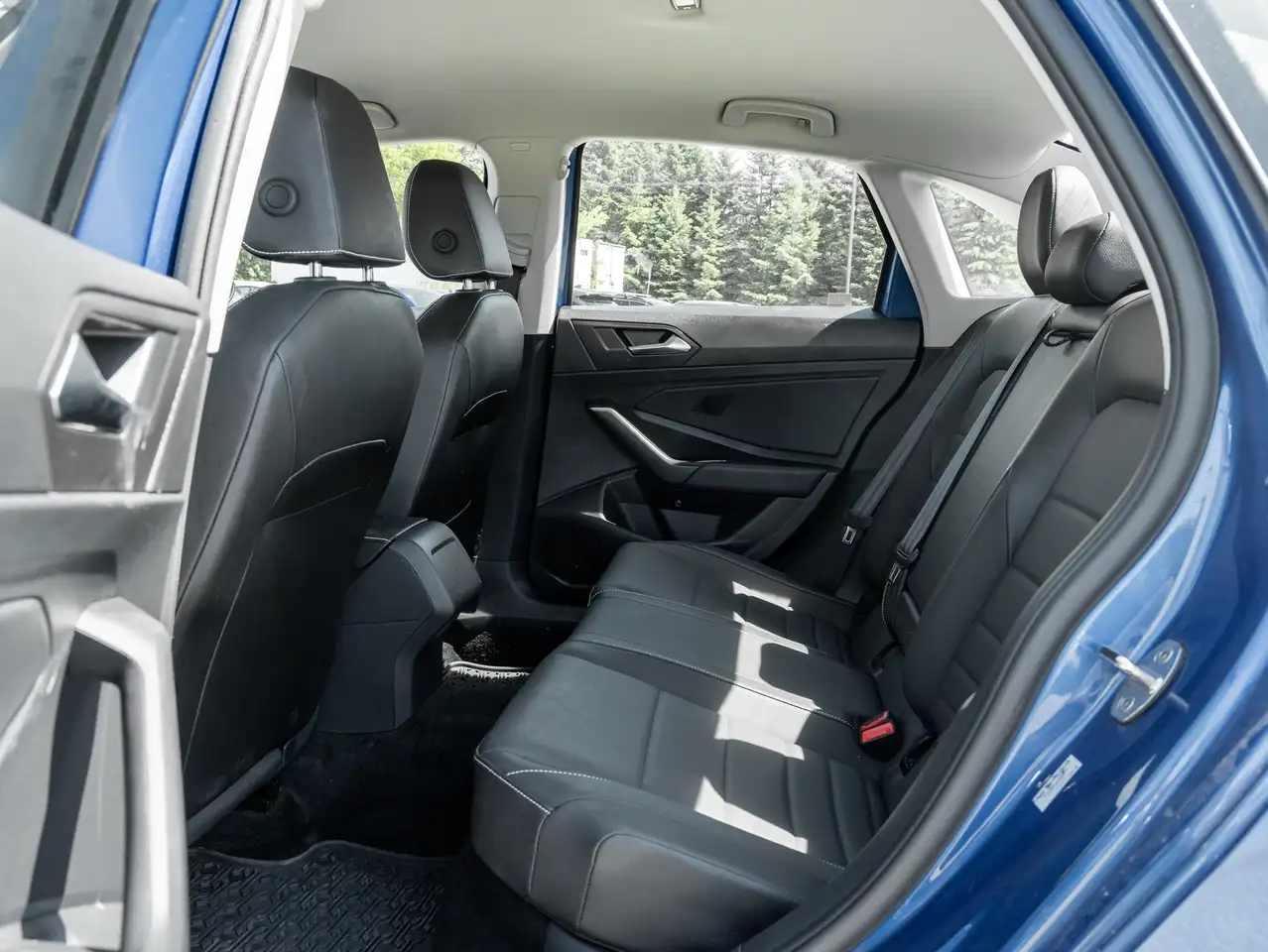 Volkswagen Jetta photo Volkswagen Jetta