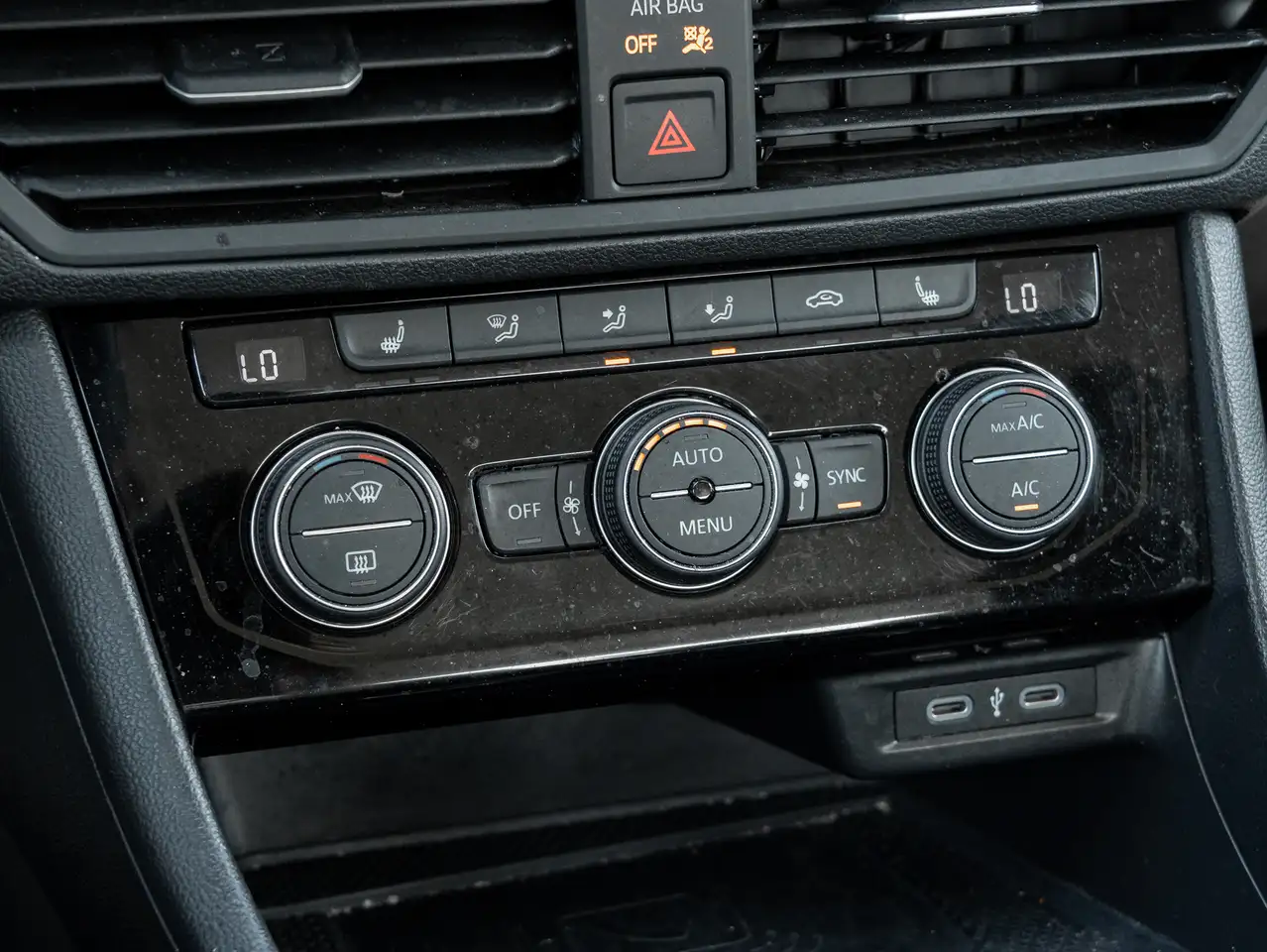 Volkswagen Jetta photo Volkswagen Jetta