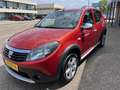 Dacia Sandero 1.6 Stepway airco Rood - thumbnail 2