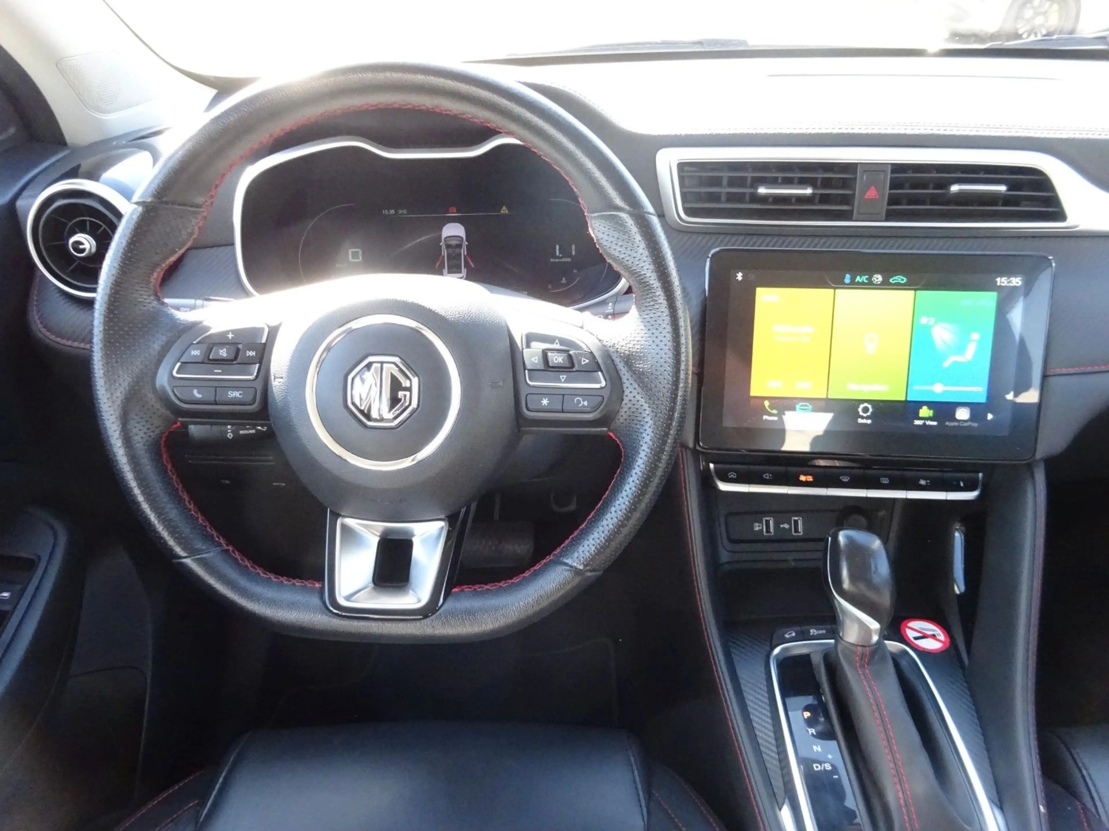 MG ZS 111PS Autm. Luxury Leder Navi 360-Kamera — photo 15