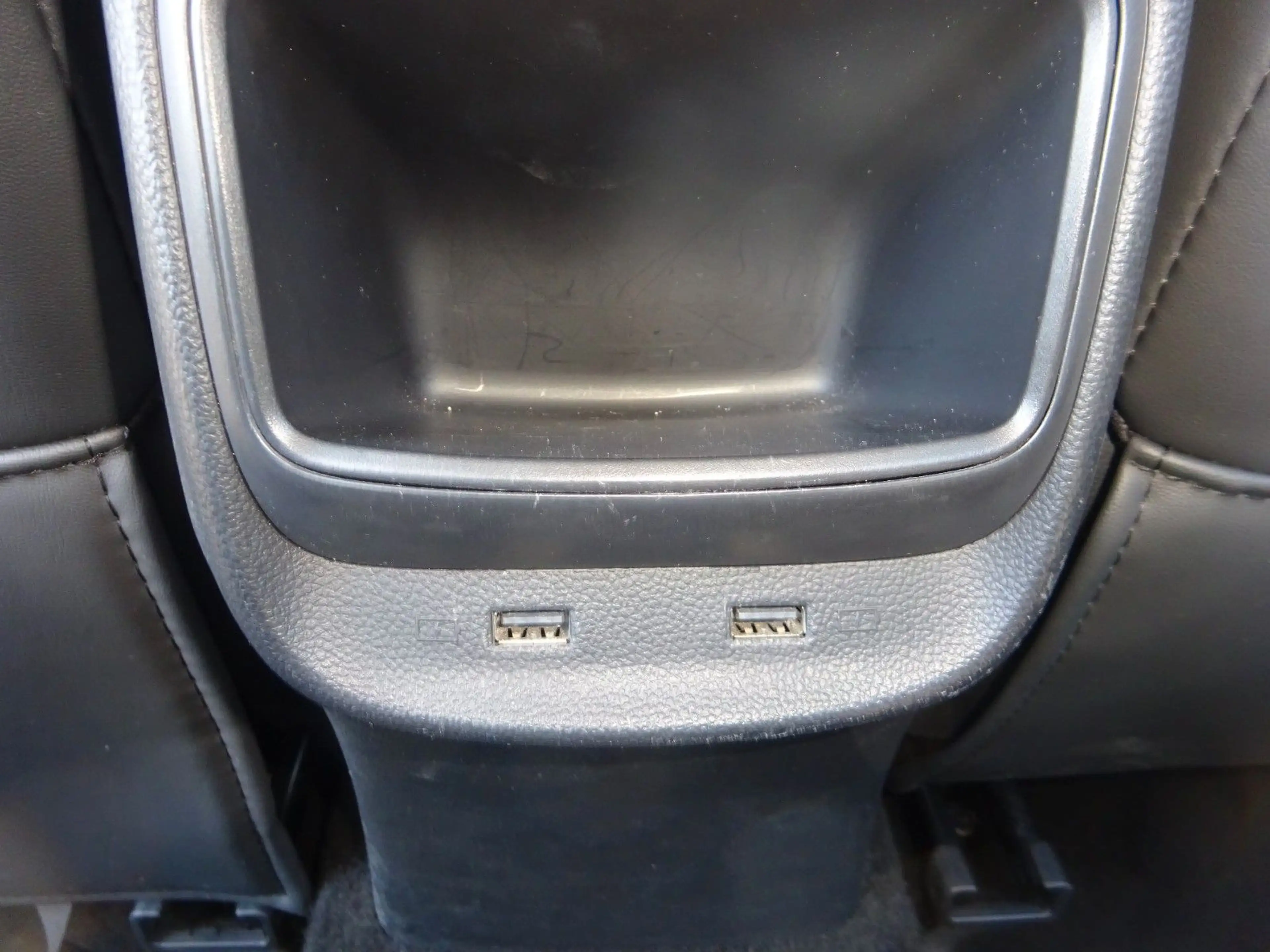 MG ZS 111PS Autm. Luxury Leder Navi 360-Kamera — photo 14