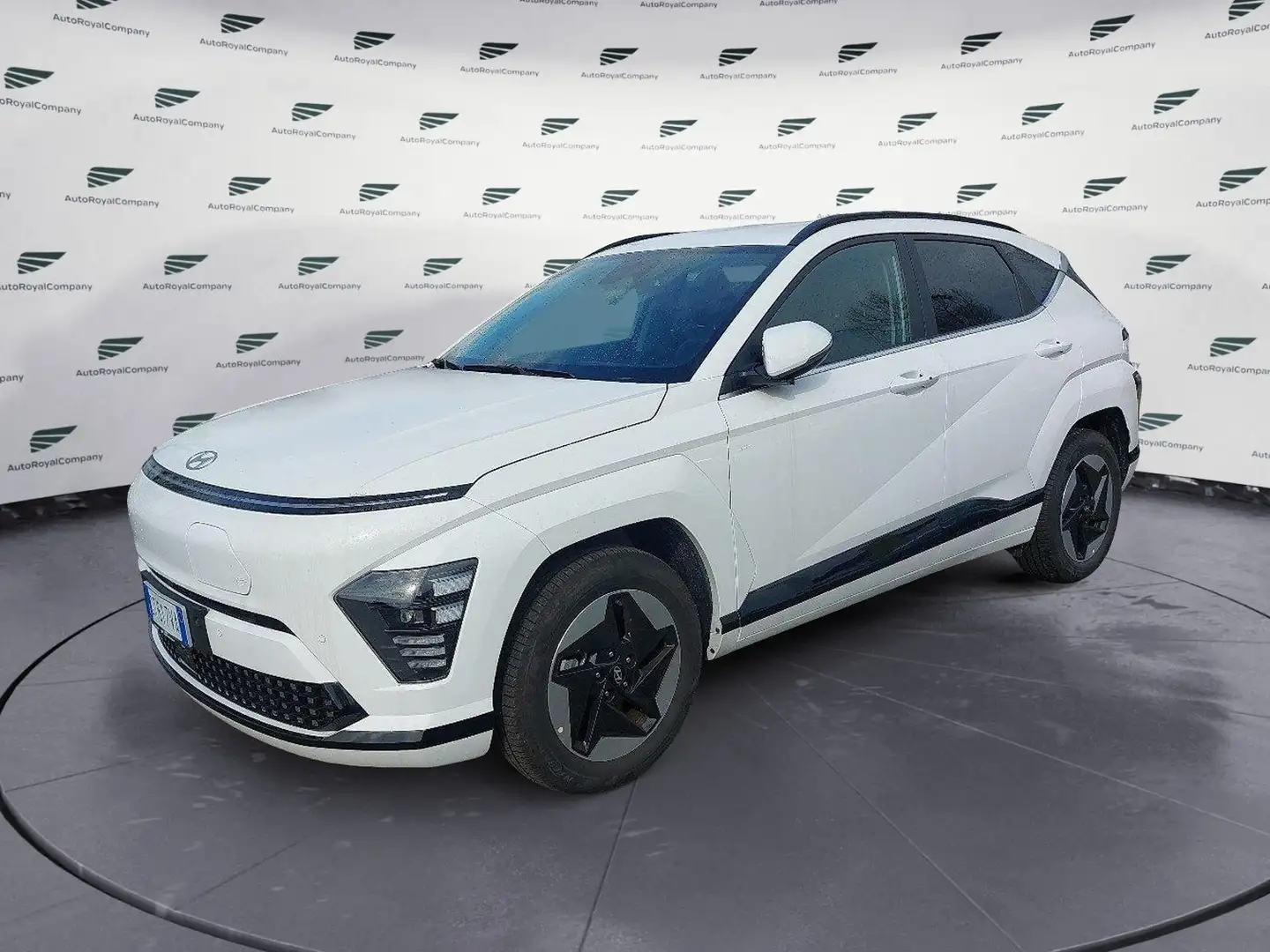 Hyundai KONA EV 48.4 KWh XLine AZIENDALE IVA ESPOSTA Bianco - 1