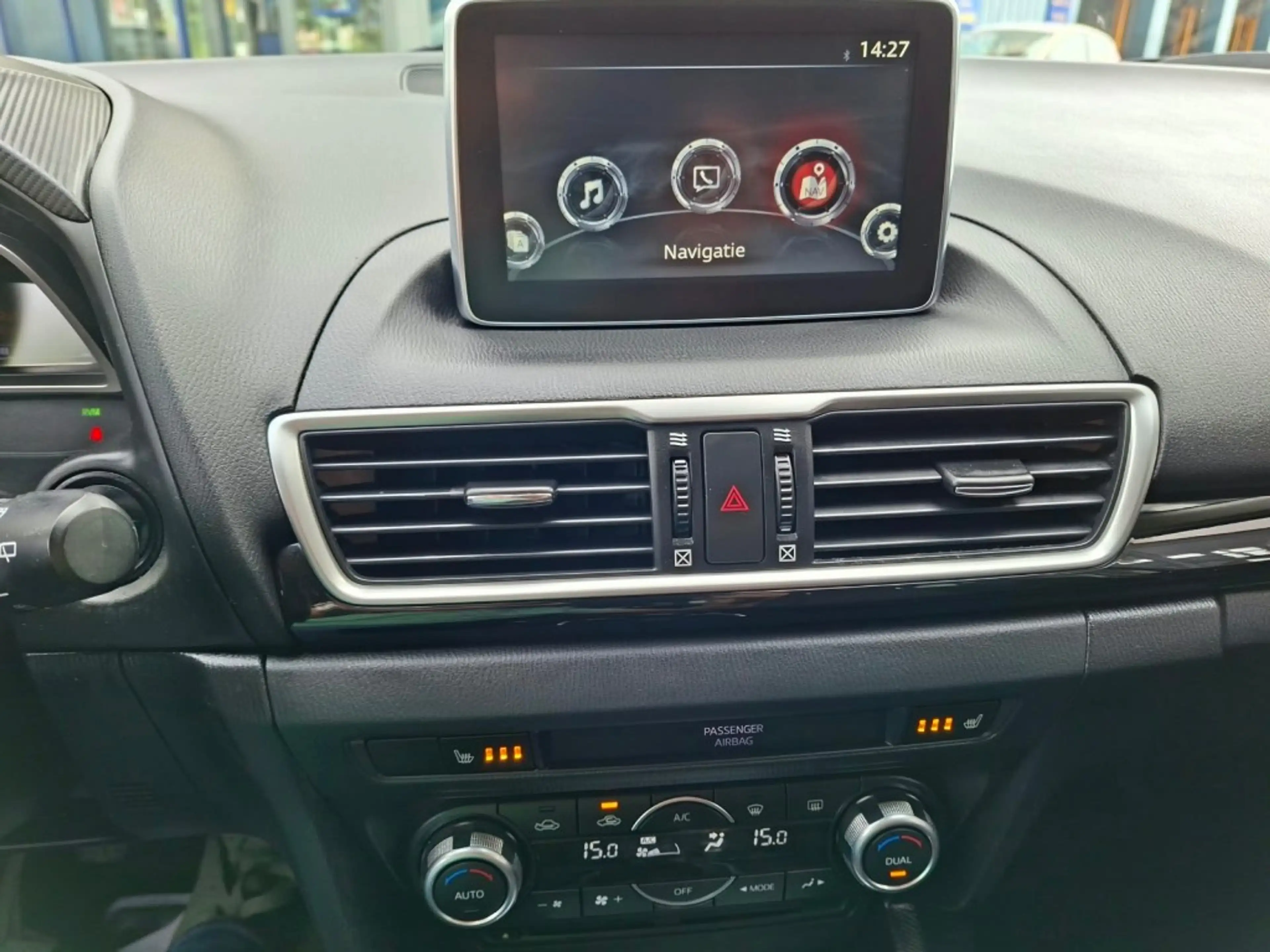 Mazda 3 1.5 SKYACTIV-G 100 TS AIRCO NAVI PDC LMV STOELVW — photo 14