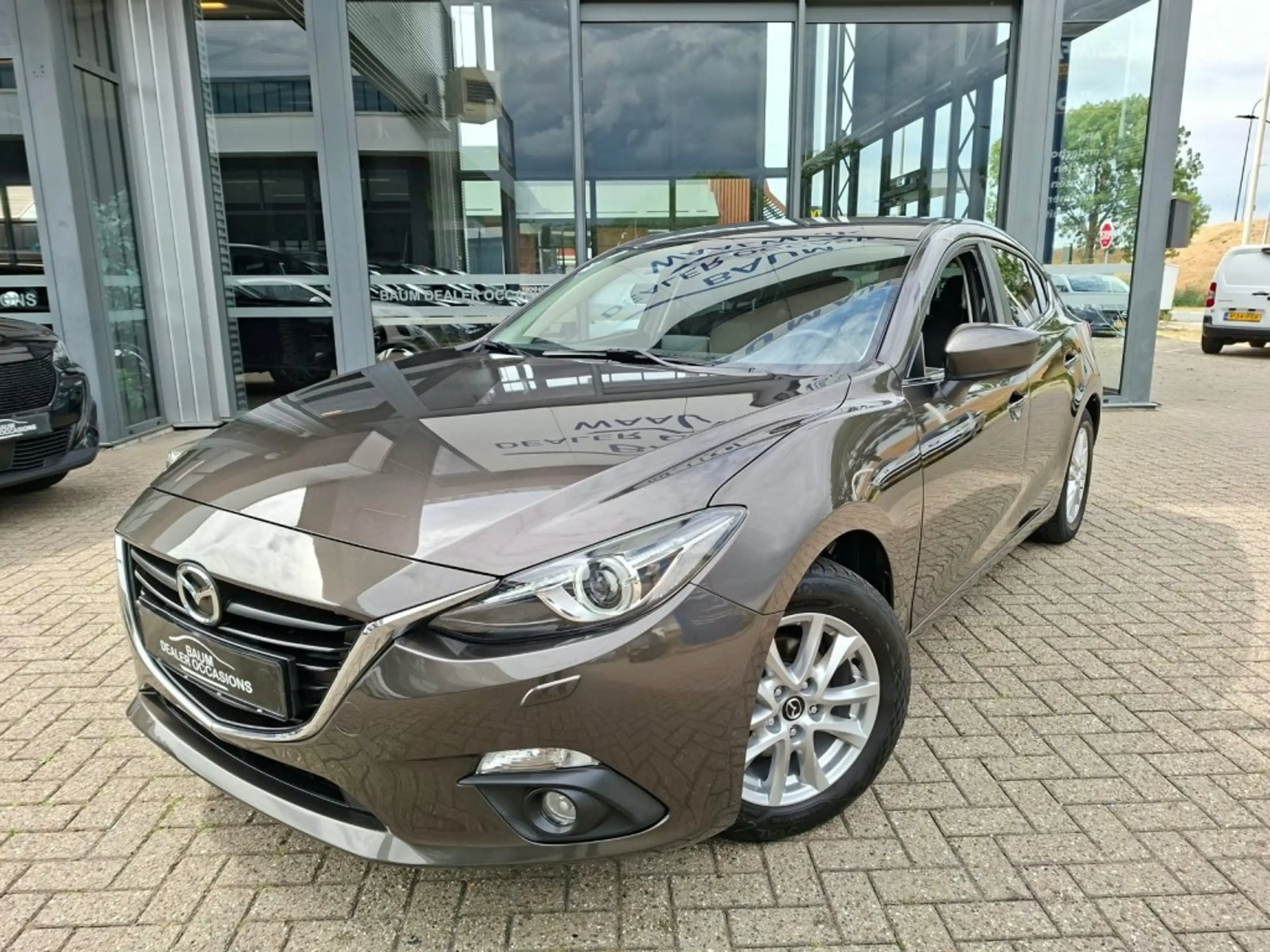 Mazda 3 1.5 SKYACTIV-G 100 TS AIRCO NAVI PDC LMV STOELVW