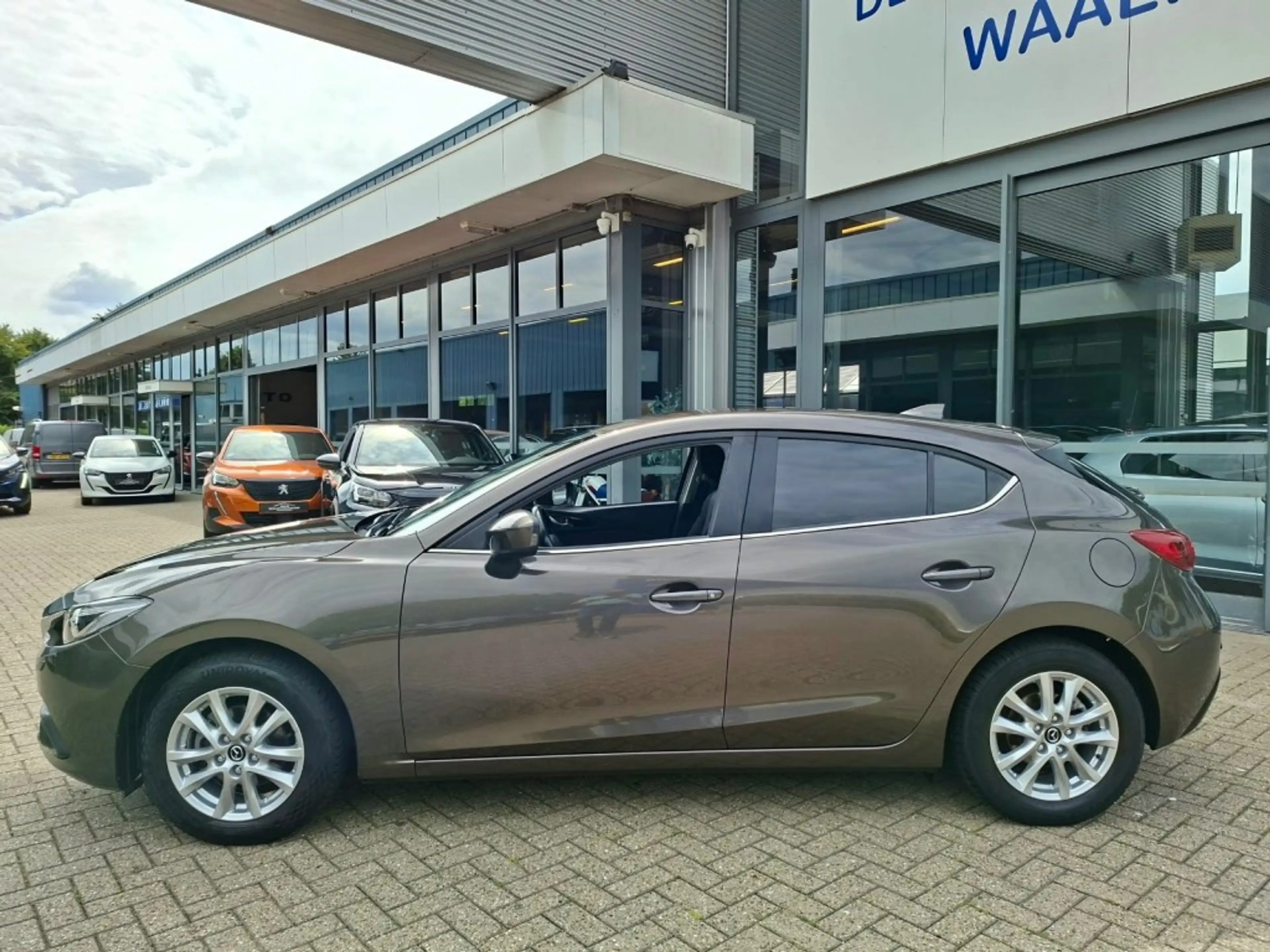 Mazda 3 1.5 SKYACTIV-G 100 TS AIRCO NAVI PDC LMV STOELVW — photo 5