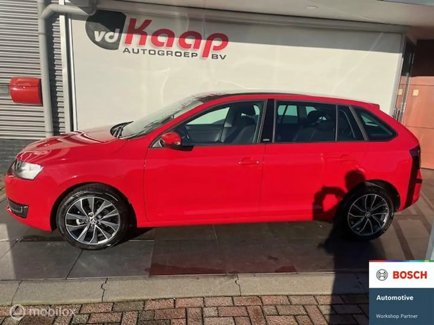 Skoda Rapid/Spaceback 1.2 TSI black edition Rood - 2