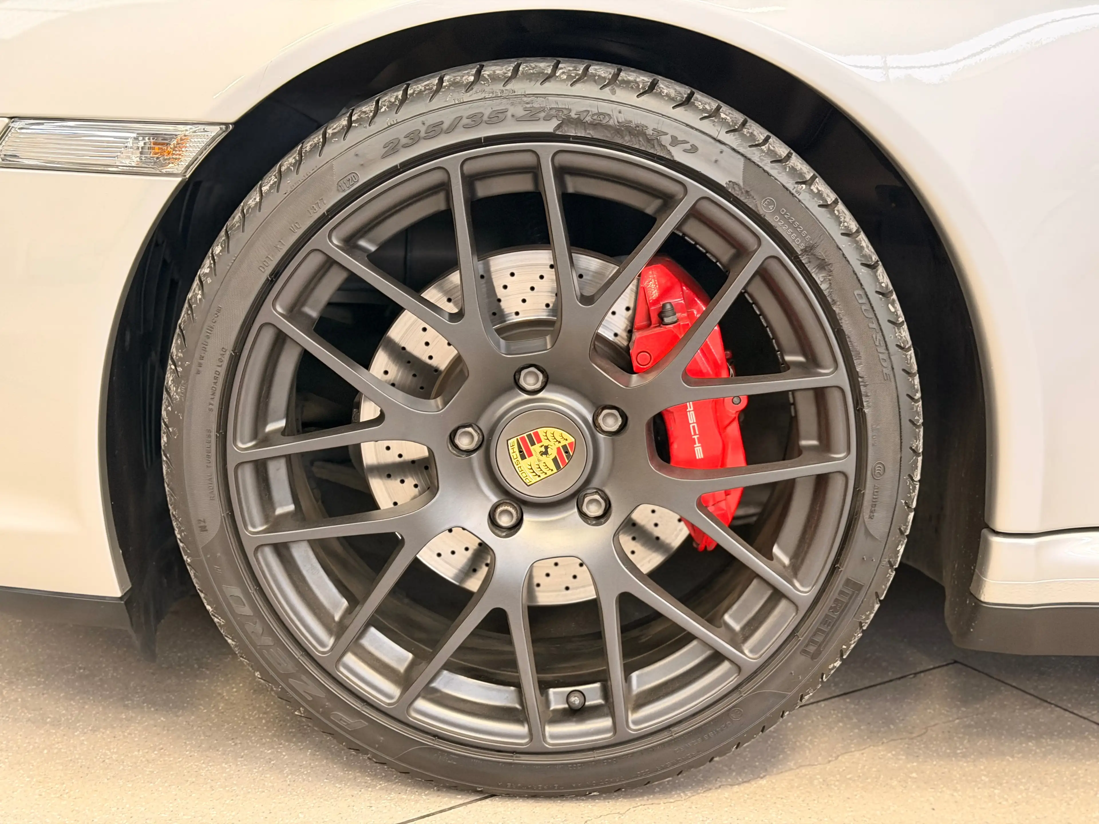 Porsche 997 4S — photo 9
