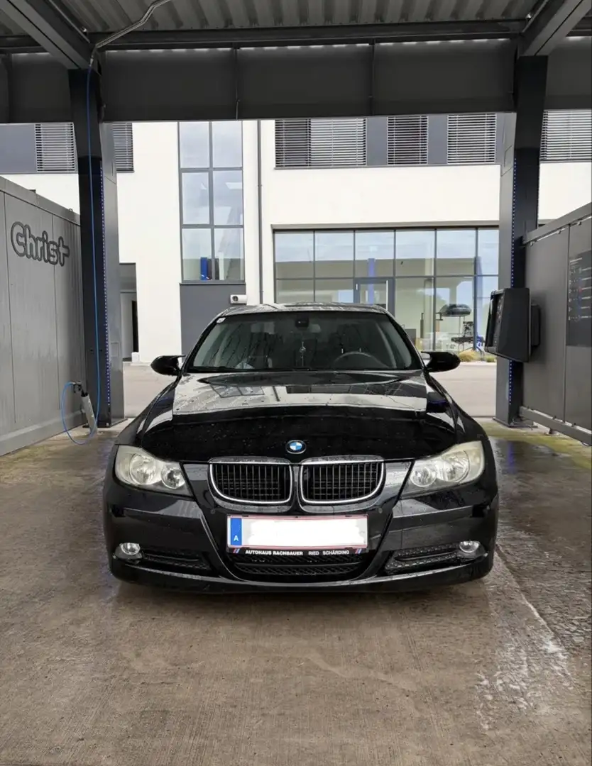 BMW 318 318i - 2