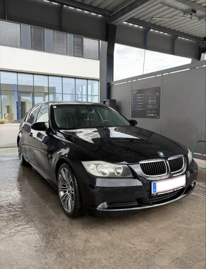 BMW 318 318i - 1