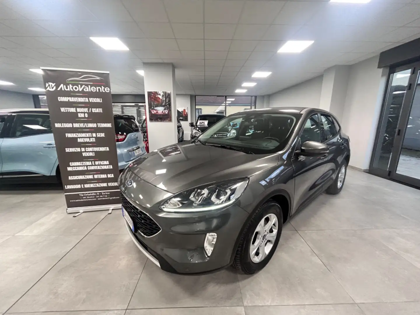 Ford Kuga 1.5 EcoBlue 120 CV 2WD Titanium Grigio - 1