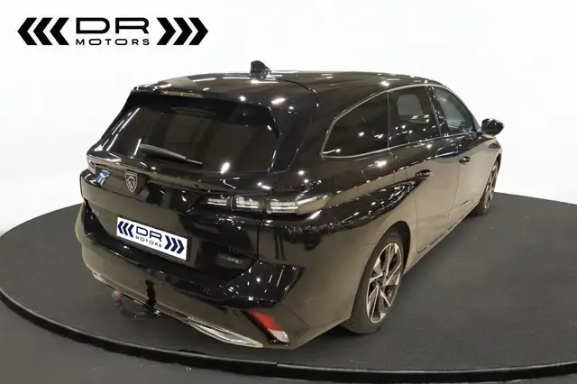 Peugeot 308 SW view 9