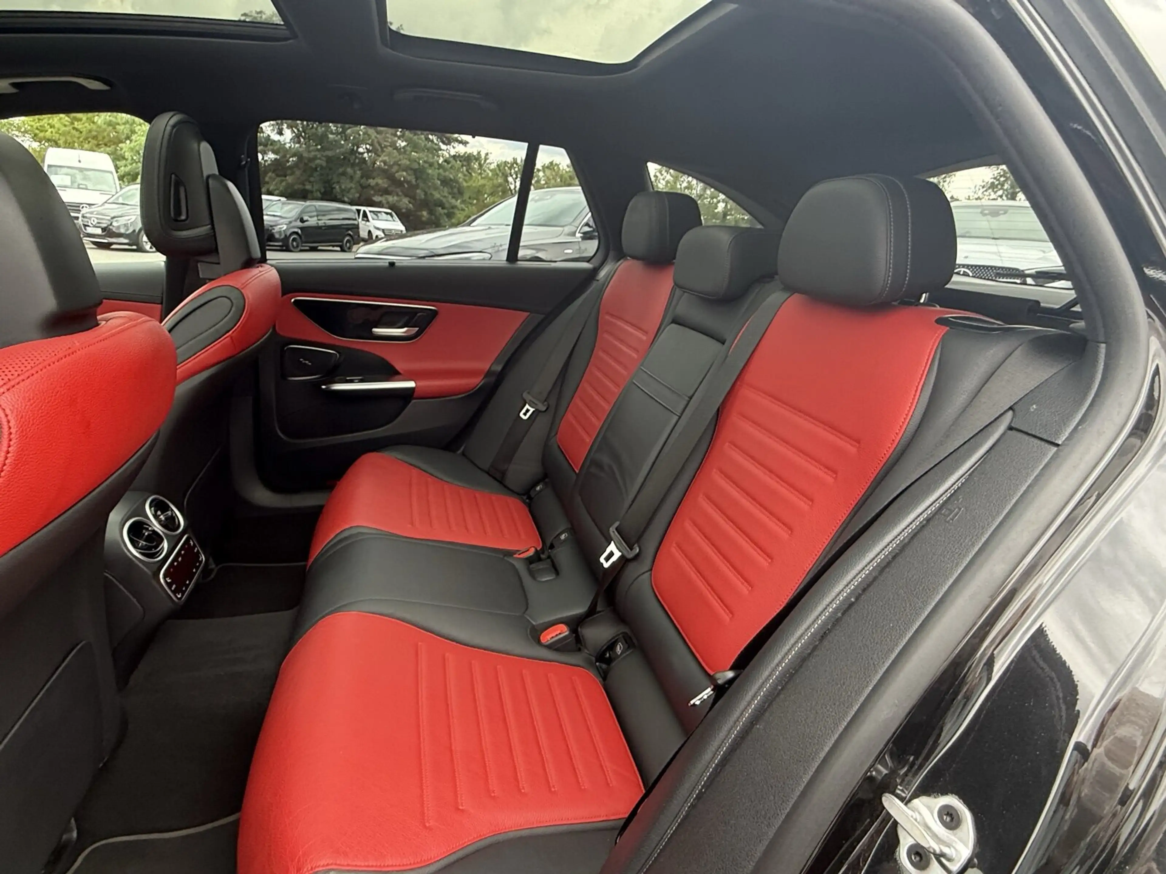 Mercedes-Benz C 300 C 300 e T-Modell AMG*Pano*Digi*HeadUp*Memory*360 — photo 15