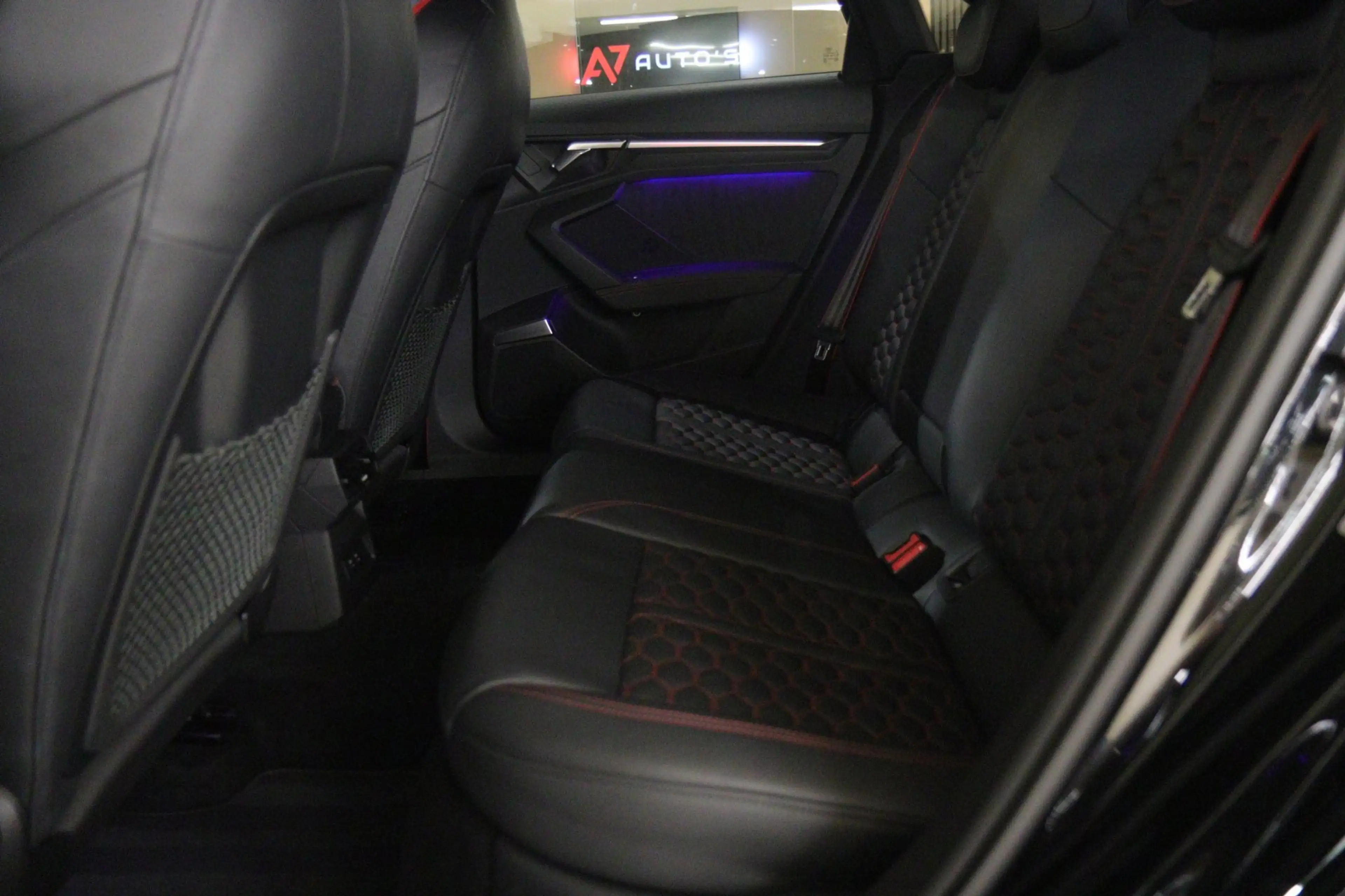 Audi RS3 Limousine 2.5 TFSI RS 3 quattro PANO/400PK/PERFORM — photo 14