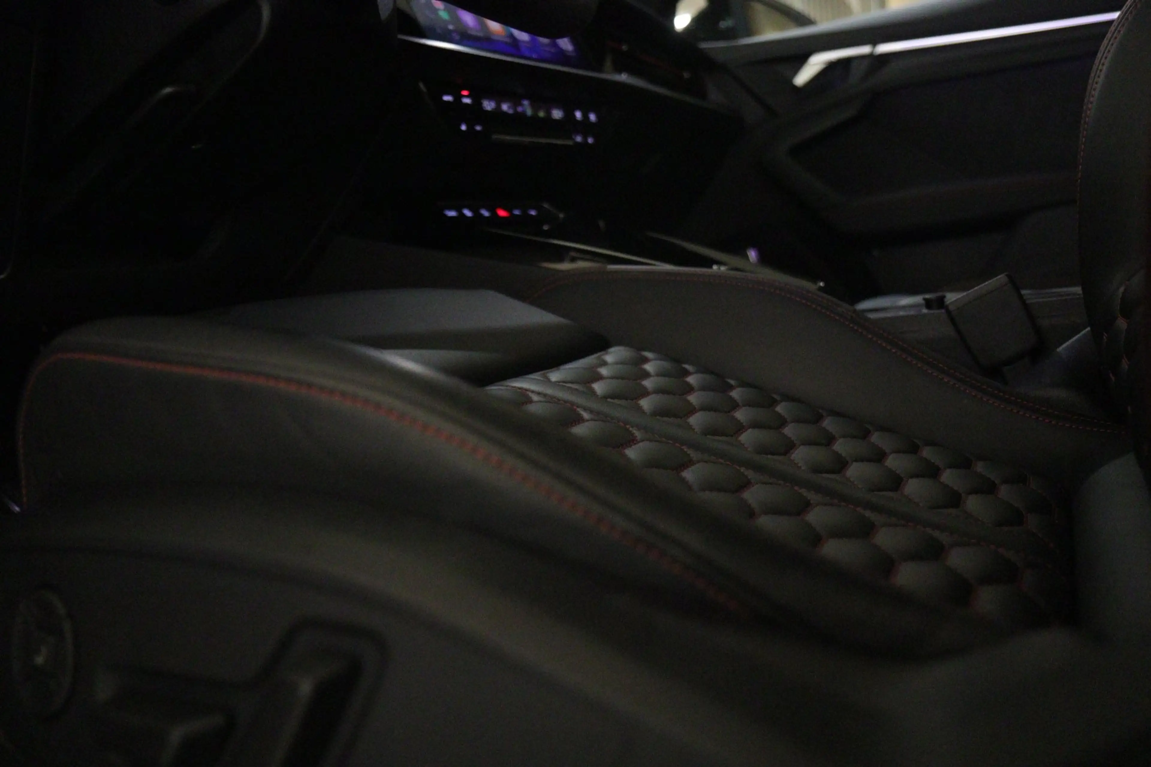 Audi RS3 Limousine 2.5 TFSI RS 3 quattro PANO/400PK/PERFORM — photo 12