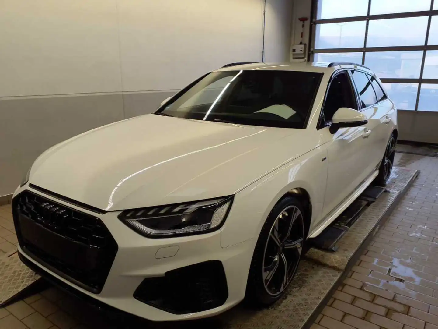 Audi A4 S line 40 TFSI quattro S-tronic +OPTIK+ Blanc - 2