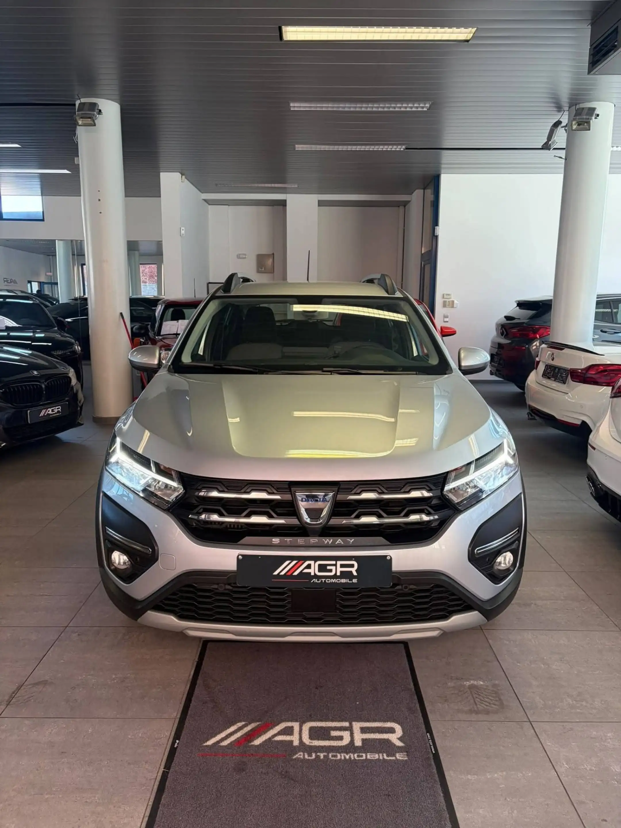Dacia Sandero DACIA SANDERO STEPWAY GARANTIE — photo 2