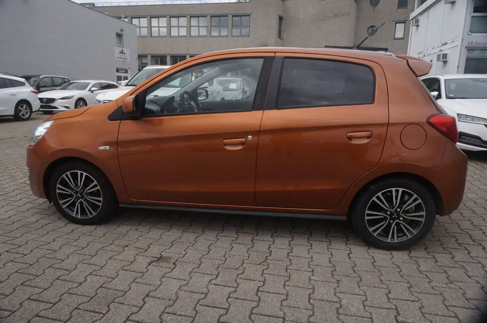 Mitsubishi Space Star Edition 100+ NAVI*KLIMA*SHZG*CarPlay* Orange - 1