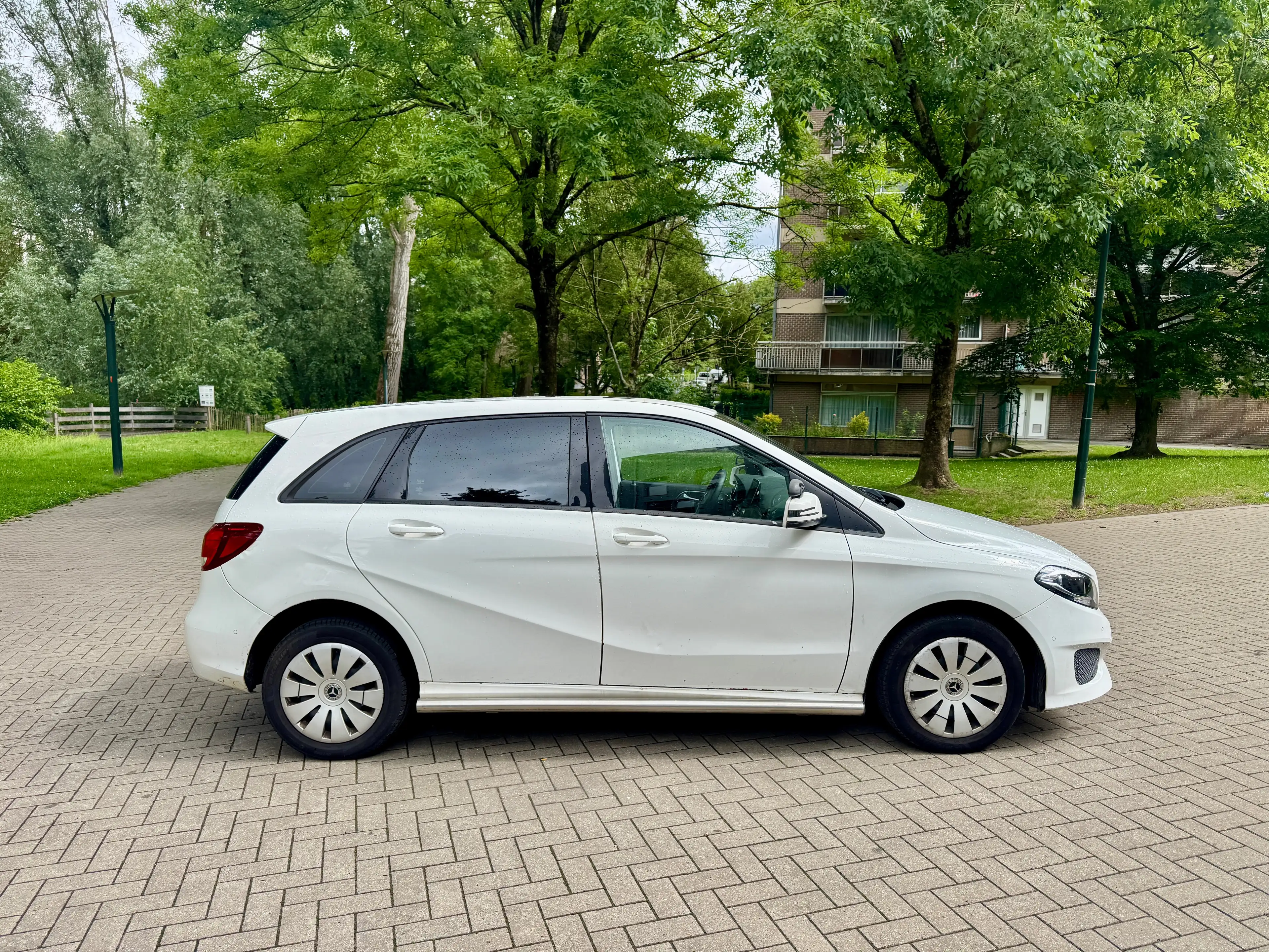 Mercedes-Benz B 220 B 220 CDI — photo 5