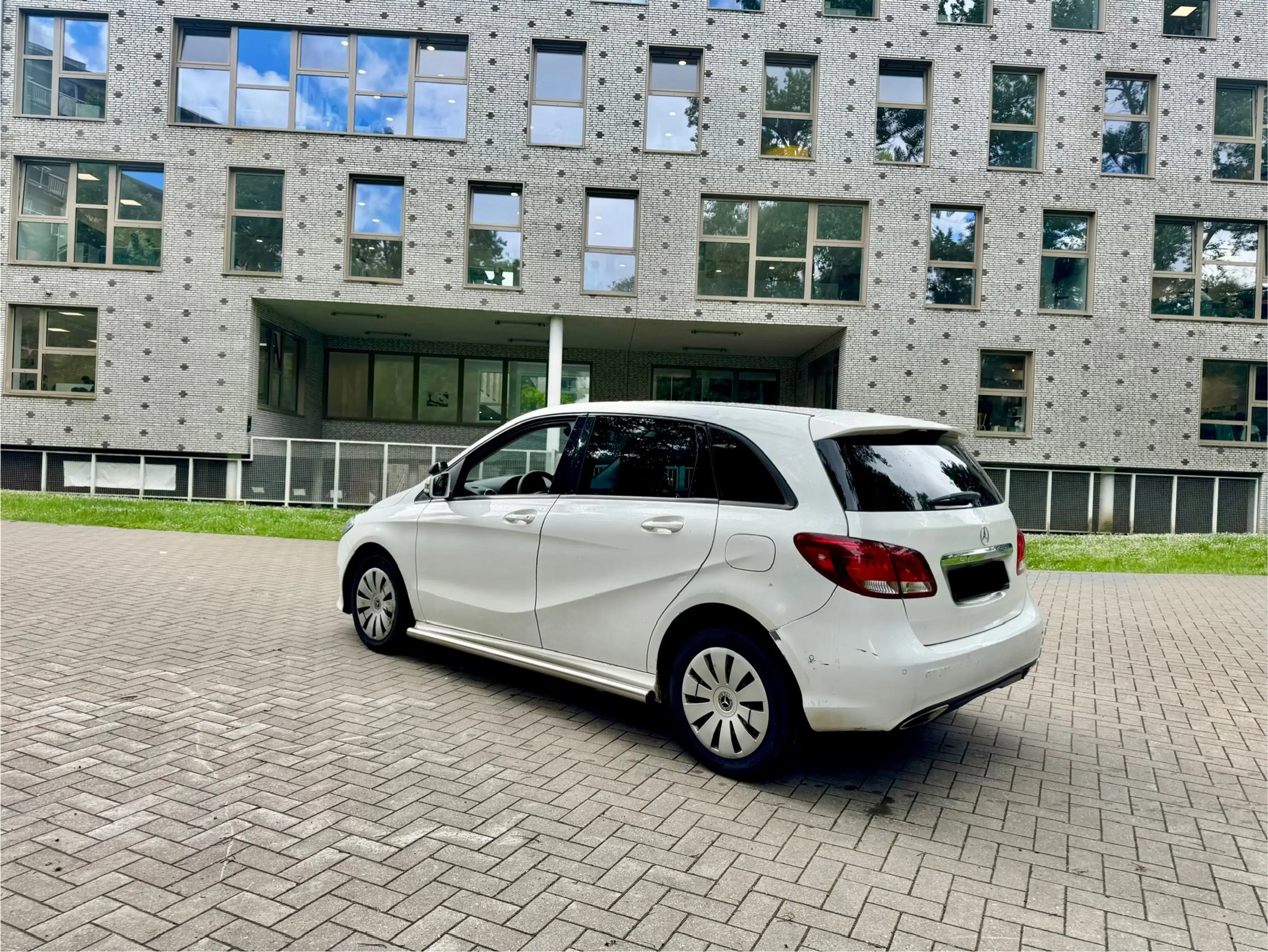 Mercedes-Benz B 220 B 220 CDI — photo 2
