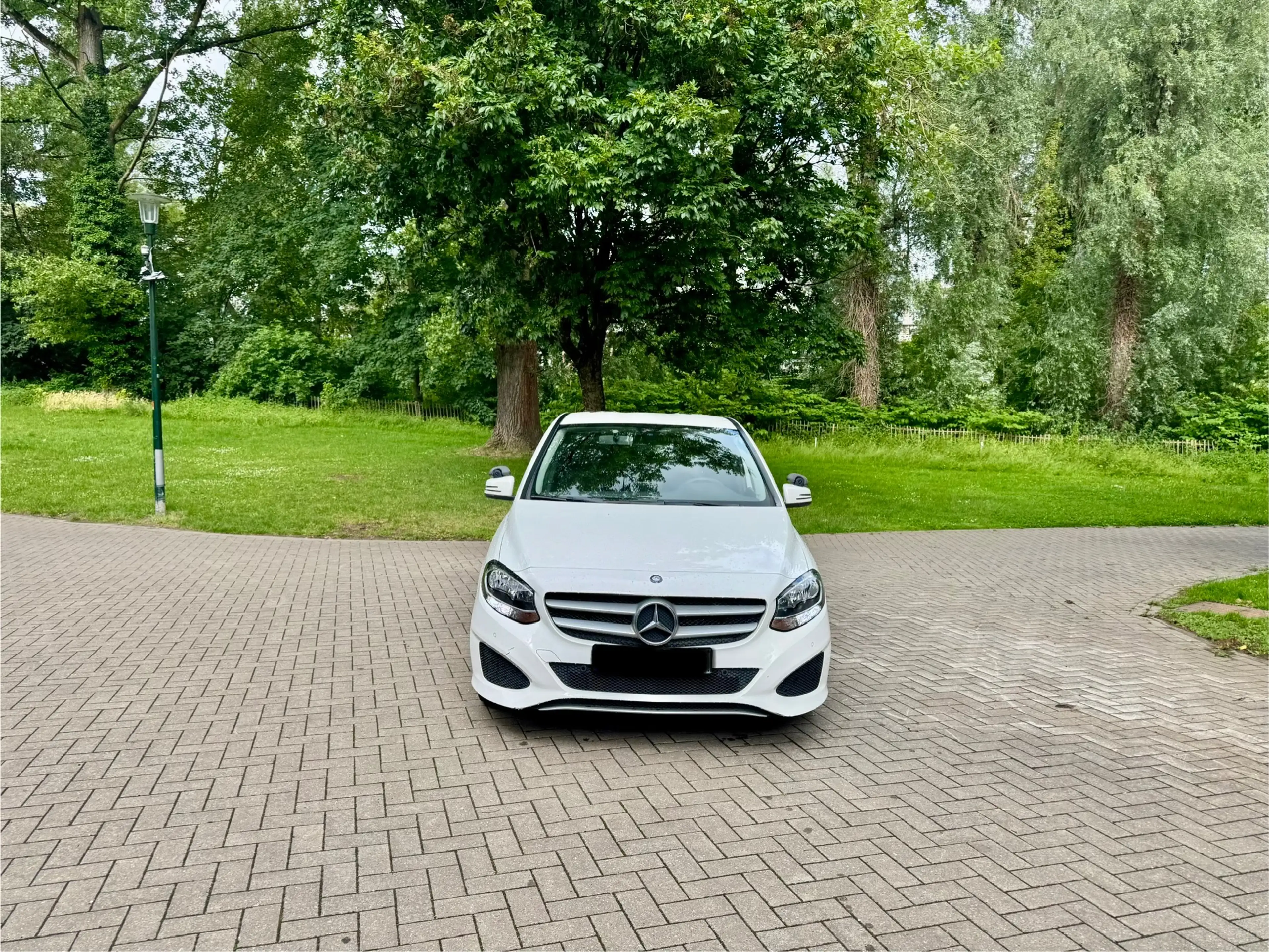 Mercedes-Benz B 220 B 220 CDI — photo 7