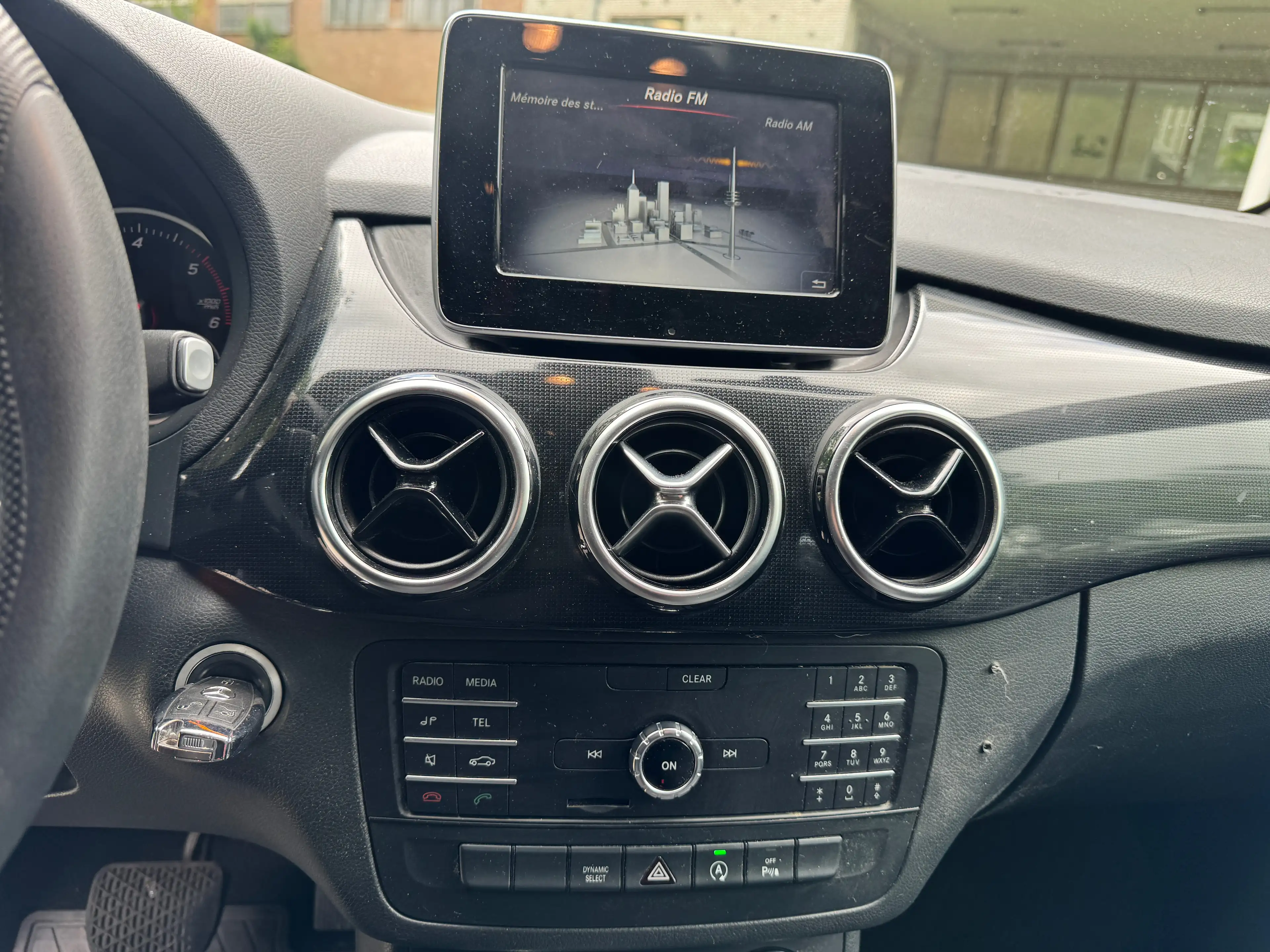 Mercedes-Benz B 220 B 220 CDI — photo 10