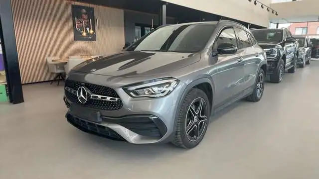 Mercedes-Benz GLA 250 e