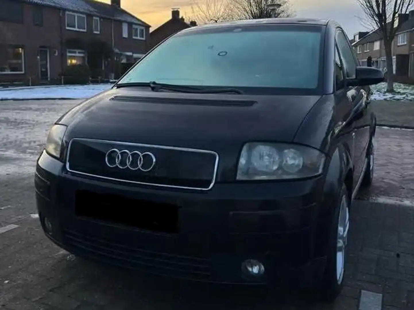 Audi A2 A2 1.6 FSI Schwarz - 2