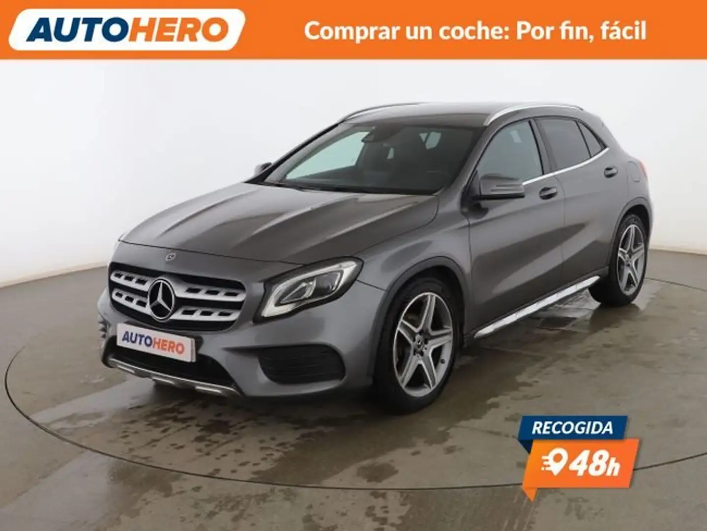Mercedes-Benz GLA 180 AMG Line Gris - 1