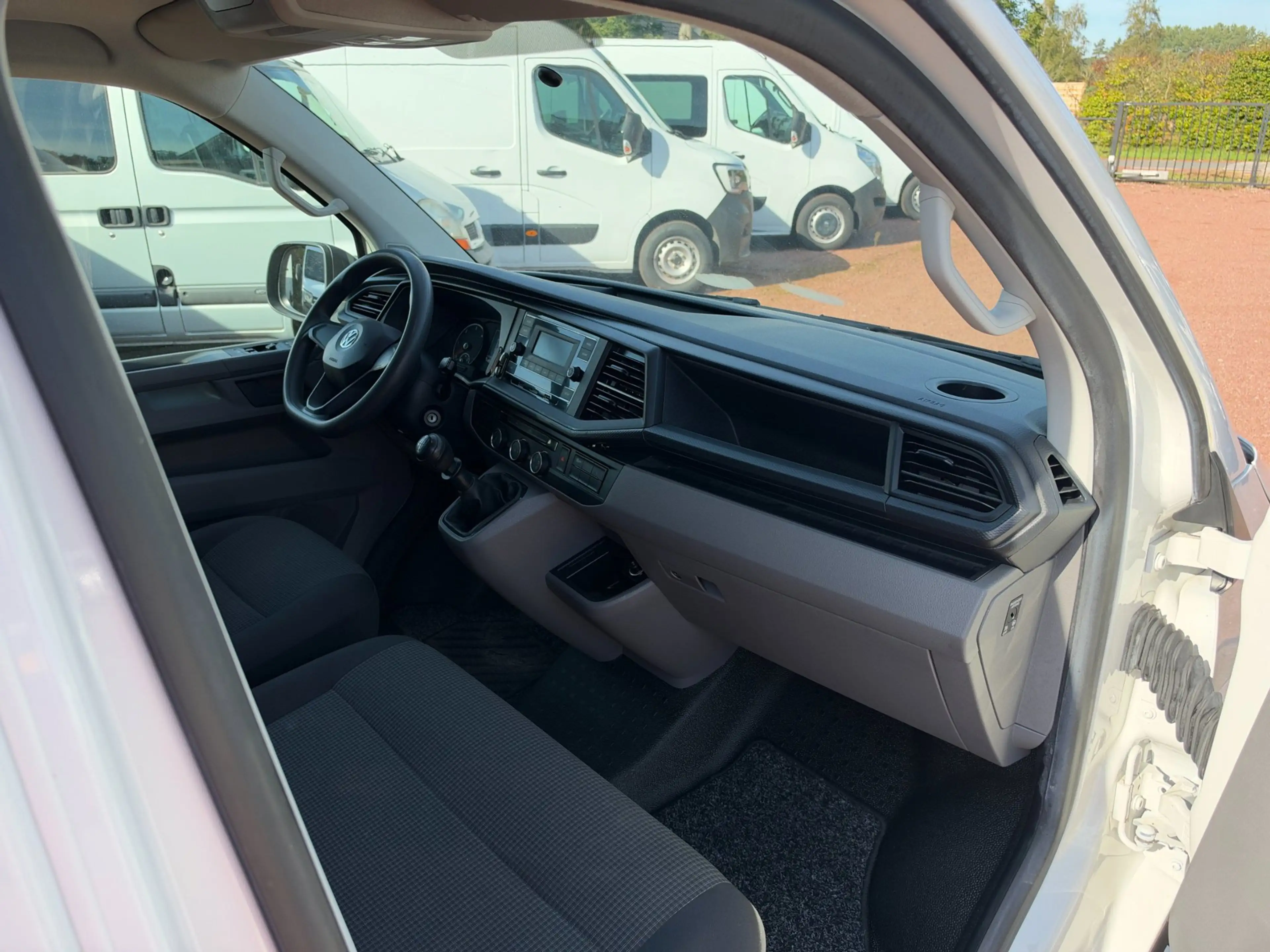 Volkswagen Transporter 2.0 TDI L1H1 Airco / Cruise / Imperiaal — photo 6