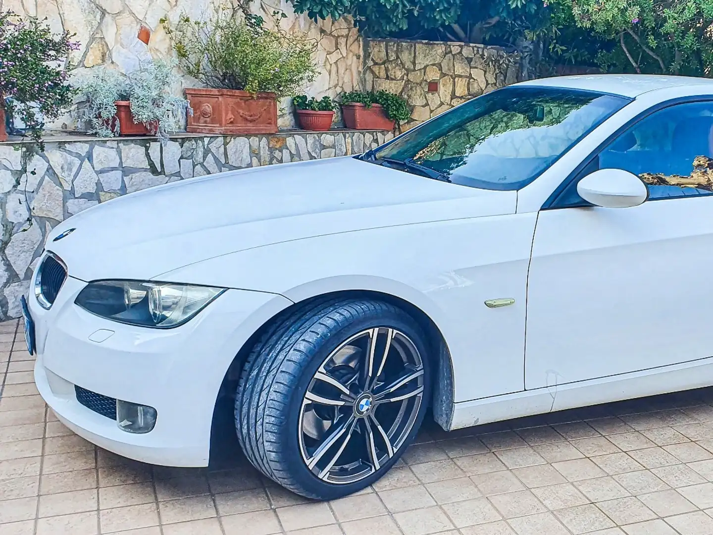 BMW 320 320d Coupe Futura 177cv Bianco - 1