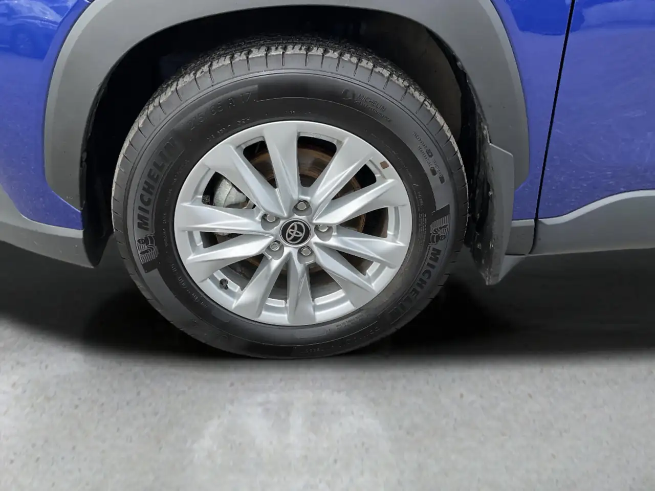 Toyota Corolla Cross photo Toyota Corolla Cross