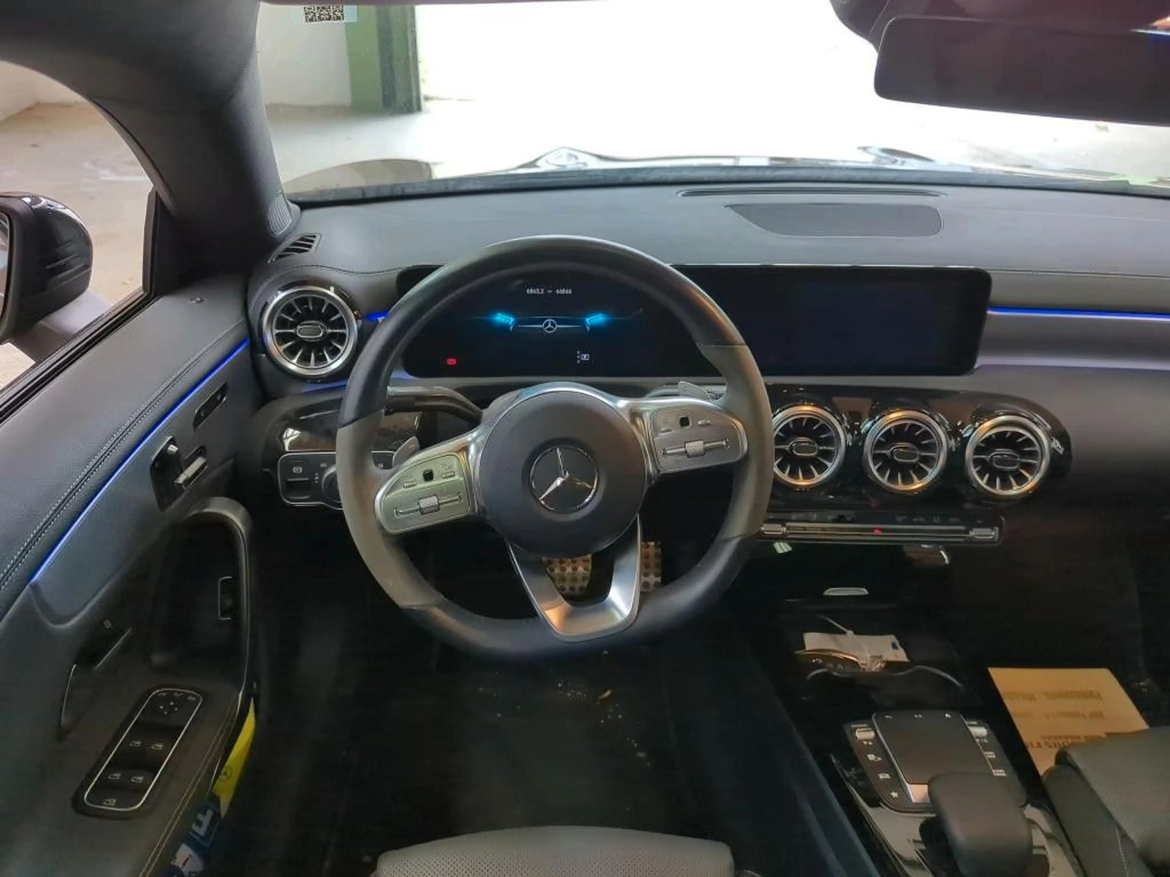 Mercedes-Benz CLA 220 d AMG Line Pano 360° Distronic Leder — photo 7