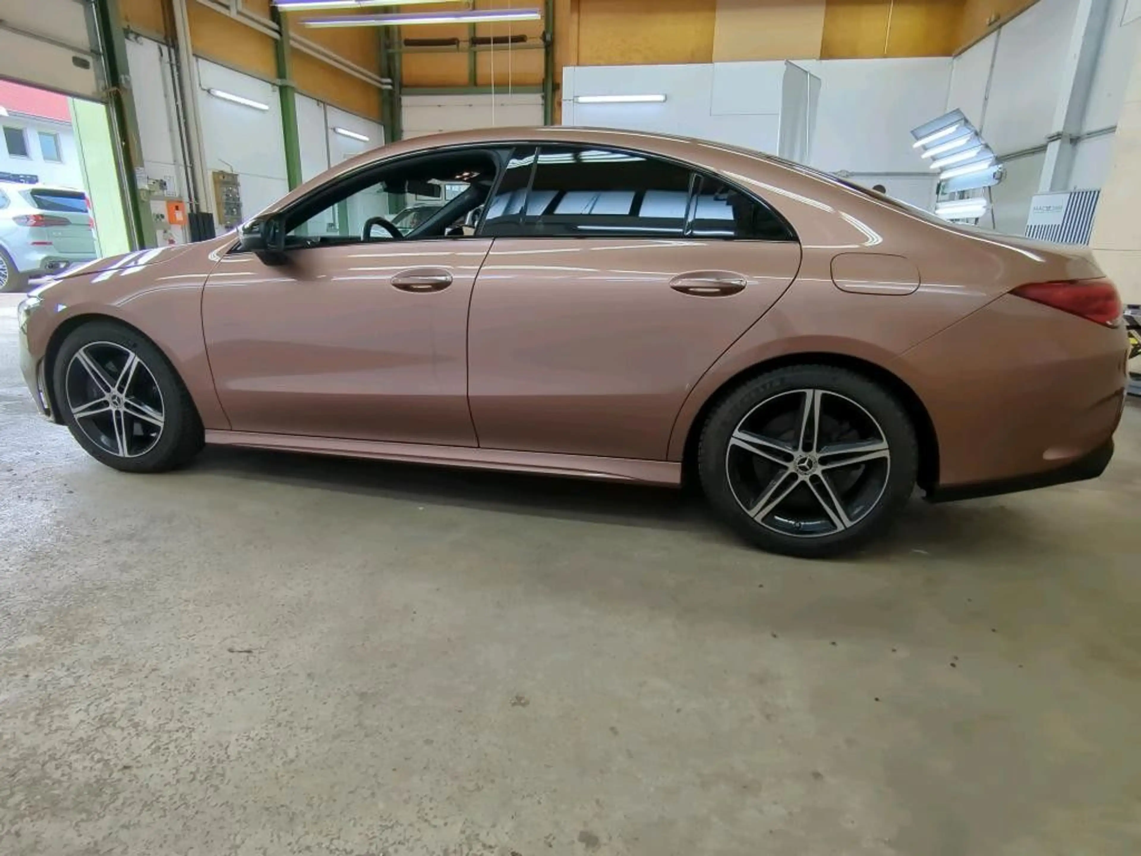 Mercedes-Benz CLA 220 d AMG Line Pano 360° Distronic Leder — photo 5