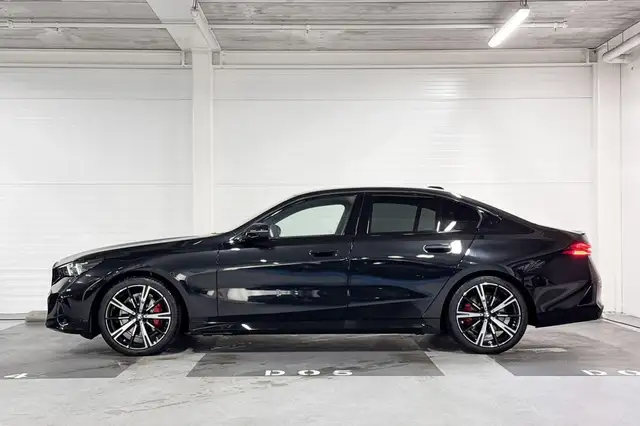 BMW 5 Series view 2