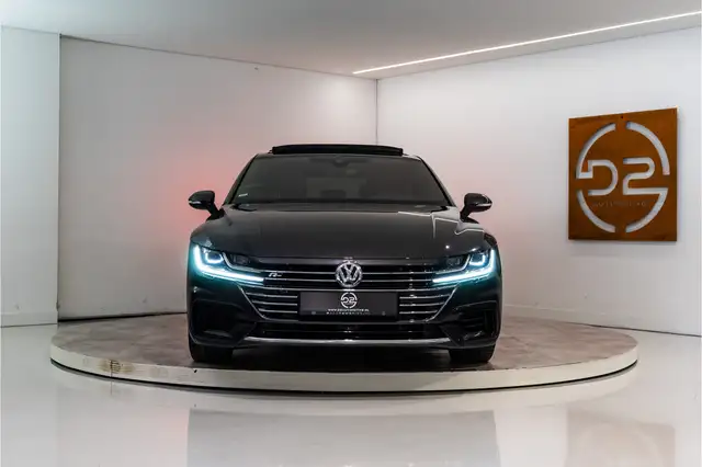 Volkswagen Arteon view 8