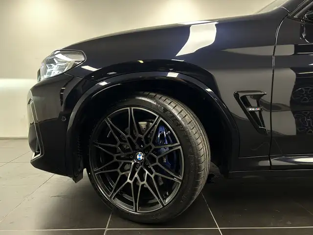 BMW X4 M view 8