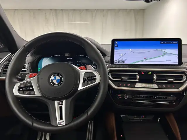 BMW X4 M view 24