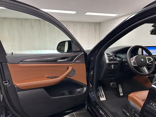 BMW X4 M view 29