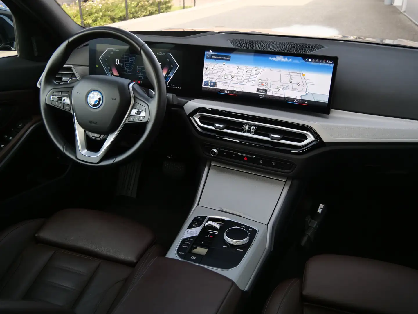 BMW 320 3-serie 320e 204 Pk Automaat Winterpakket / Leer / Noir - 2