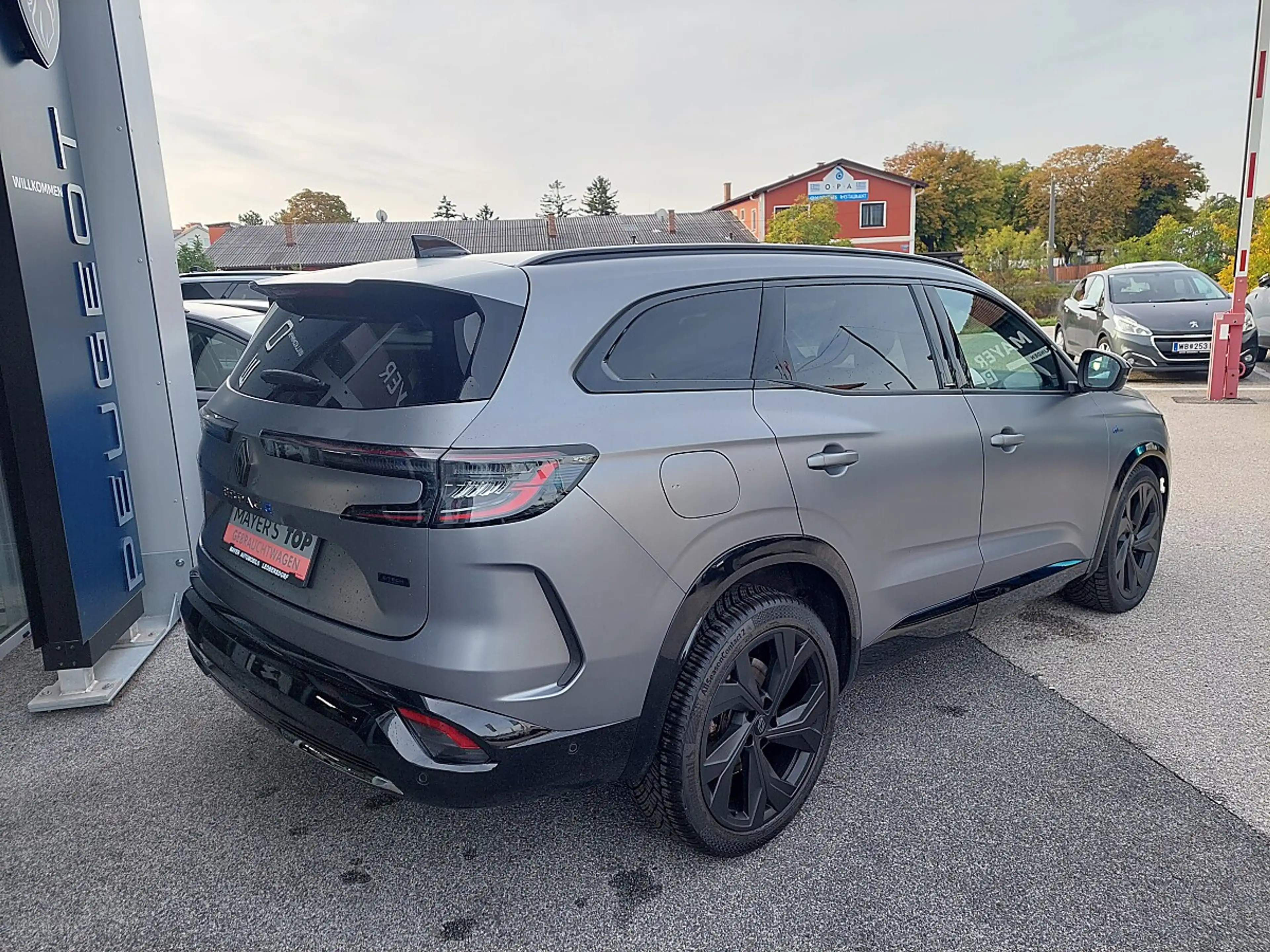 Renault Espace VI 1.2 E-TECH Hybrid 200 Esprit Alpine E-Te — photo 5