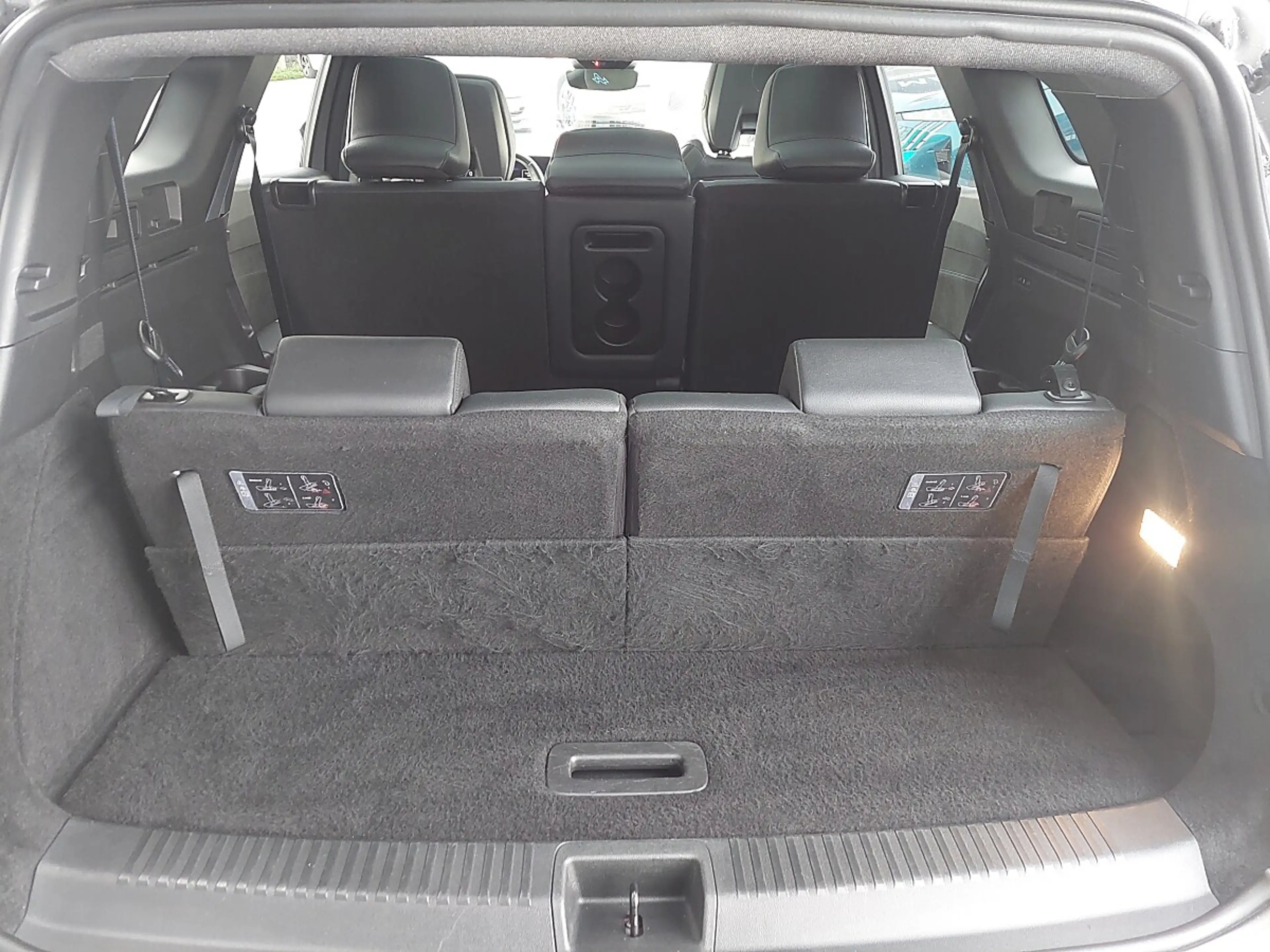Renault Espace VI 1.2 E-TECH Hybrid 200 Esprit Alpine E-Te — photo 7