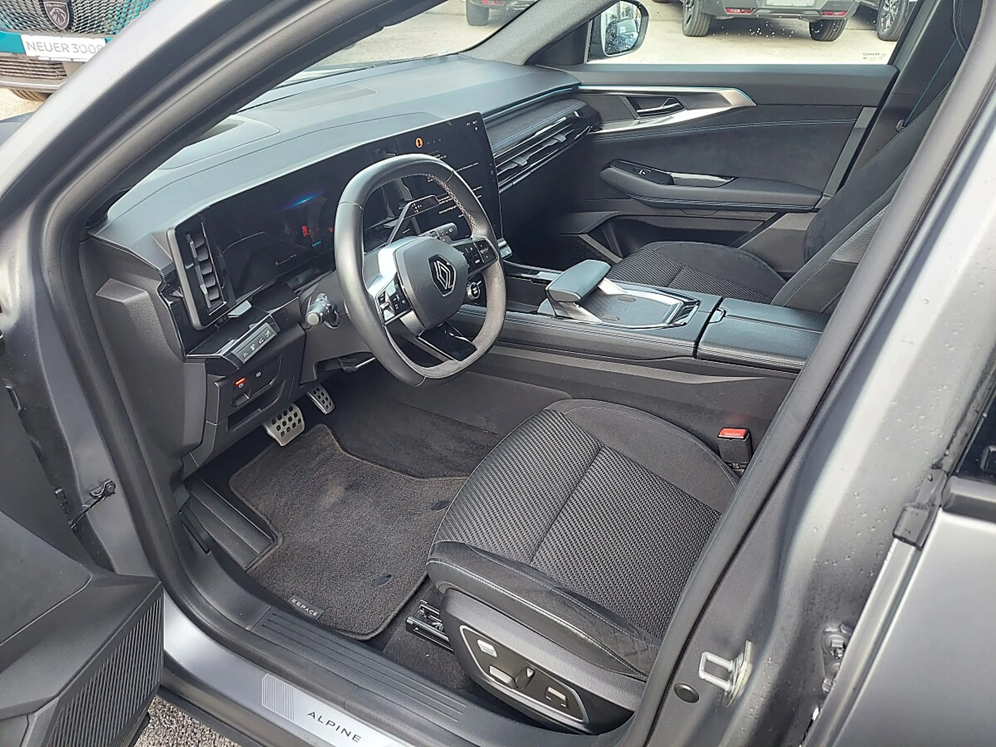 Renault Espace VI 1.2 E-TECH Hybrid 200 Esprit Alpine E-Te — photo 13
