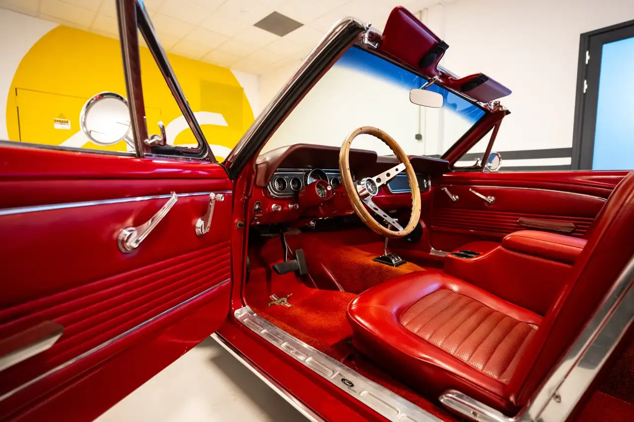 Ford Mustang V8 289 cabriolet, foto 4