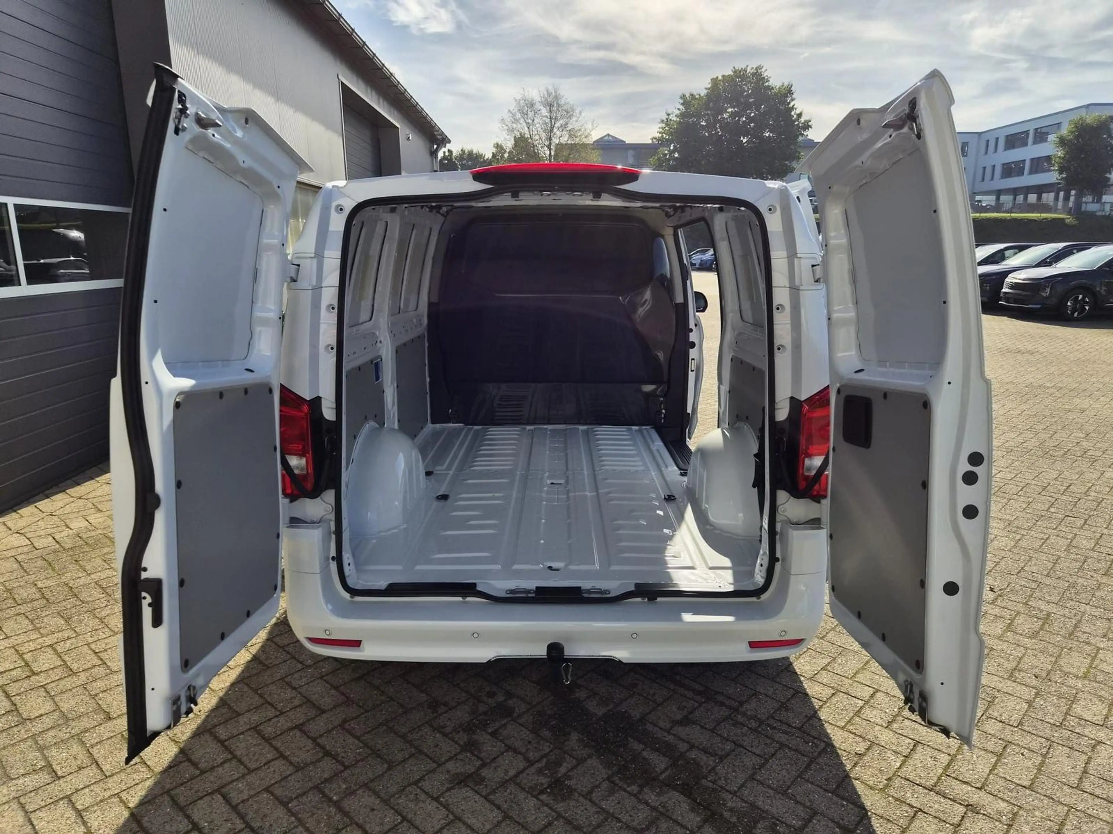 Mercedes-Benz Vito 114 PRO L2 2.0 CDI 136PS Automatik 2,8t 2-Sitzer C — photo 9