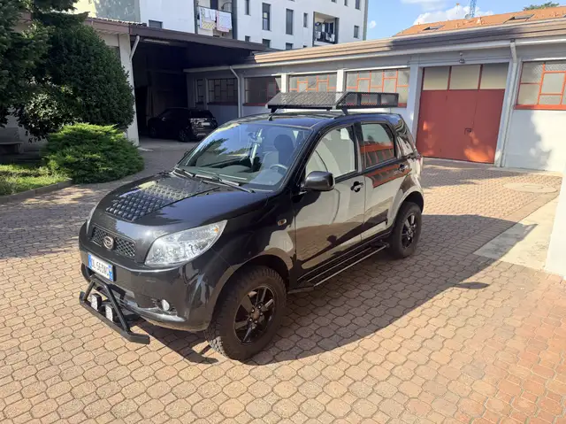 Daihatsu Terios 1.5 BLACK