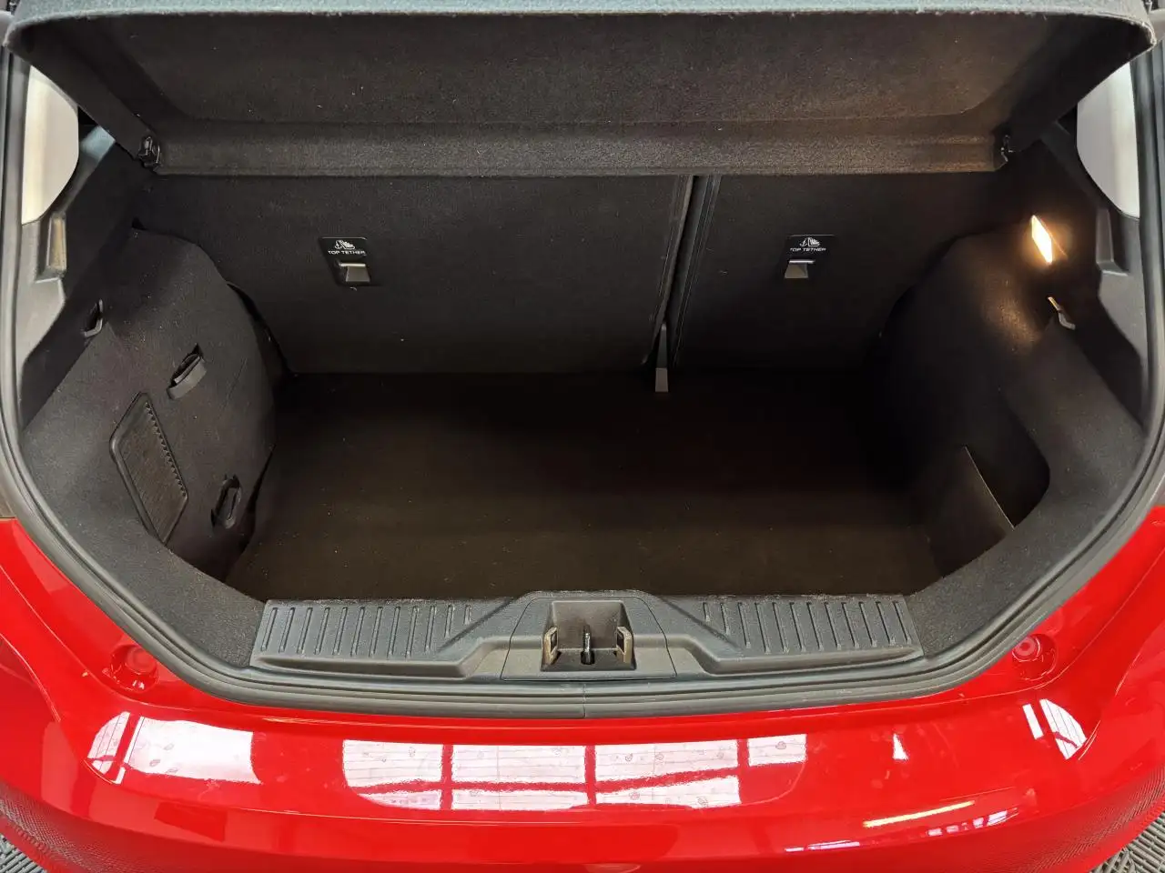 Ford Fiesta 5 portes — photo 20