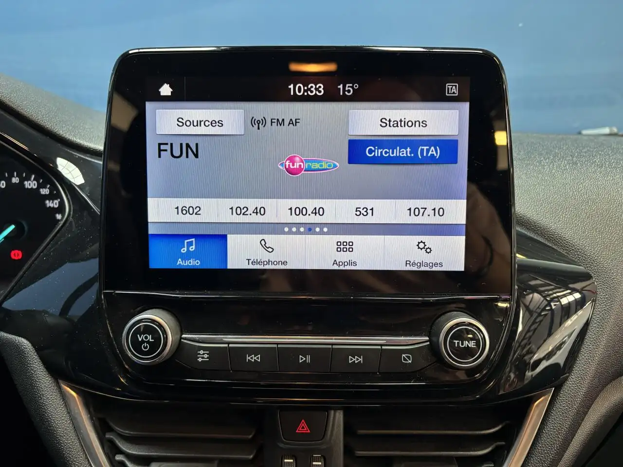 Ford Fiesta 5 portes — photo 17